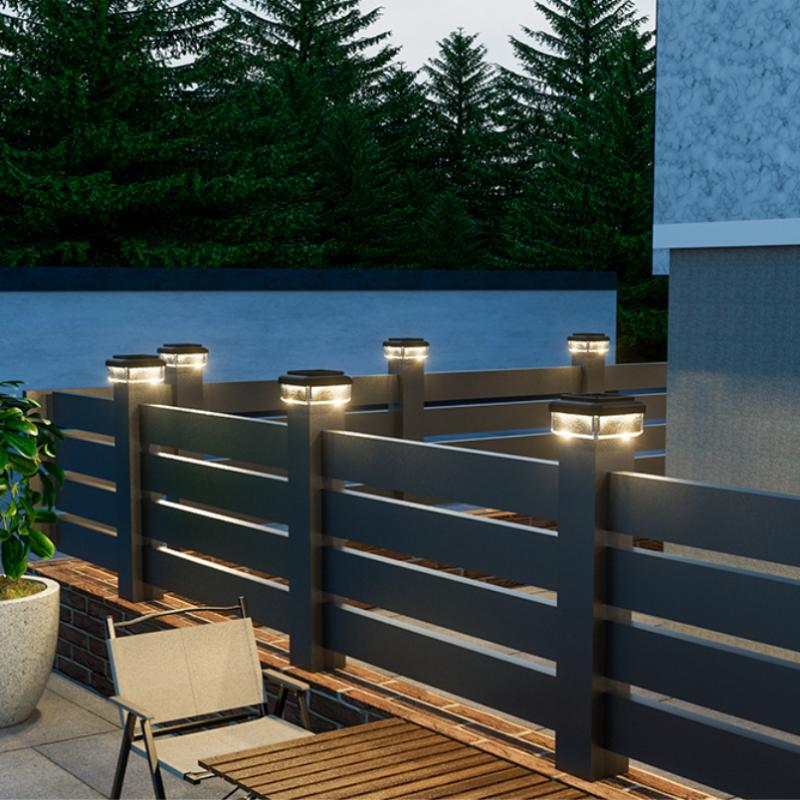Lampada Solare a LED per Pali, - Outdoor Power Post recensione e prezzo